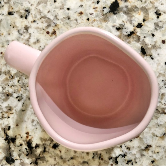 Rae Dunn Light Pink “I (Heart) Mom” ceramic mug - Picture 4 of 5